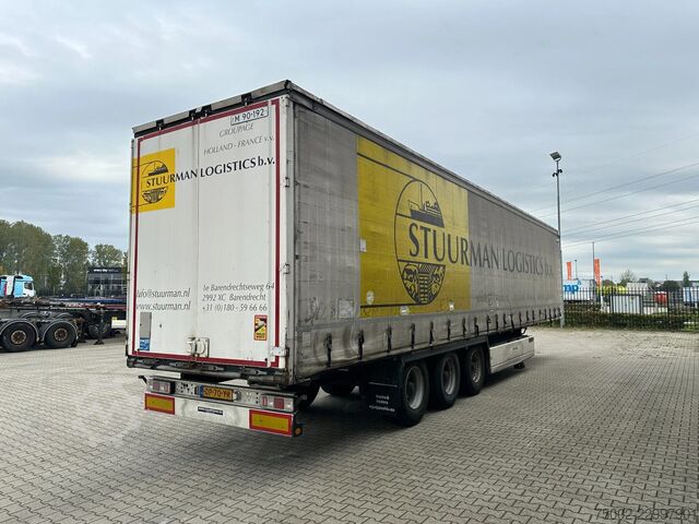Krone, vnitřní výška 280 cm / zvedací náprava / schránka na palety / nápravy BPW s bubnovými brzdami Krone 280cm inside height / liftaxle / palletbox / BP...