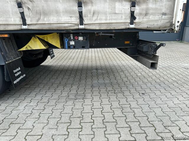 Krone, vnitřní výška 280 cm / zvedací náprava / schránka na palety / nápravy BPW s bubnovými brzdami Krone 280cm inside height / liftaxle / palletbox / BP...