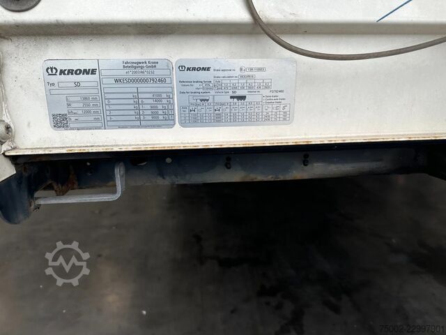 Krone, vnitřní výška 280 cm / zvedací náprava / schránka na palety / nápravy BPW s bubnovými brzdami Krone 280cm inside height / liftaxle / palletbox / BP...