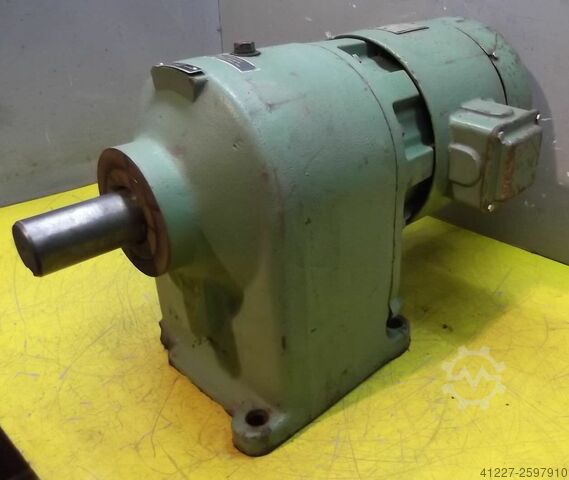 Gear motor 1.1 kW 102 rpm VEM ZDA334