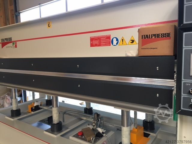 Fineerpers Italpresse / Italpress XL/6 -- 30-13 - 90 Ton PEA - verfügbar -