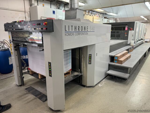 ARKFODET OFFSET-TRYKKEMASKINE Komori Lithrone LS 440 H-LX