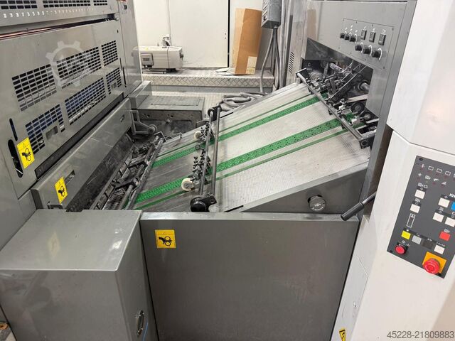 ARKFODET OFFSET-TRYKKEMASKINE Komori Lithrone LS 440 H-LX