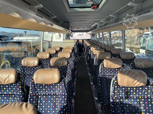 Távolsági autóbusz Setra S 517