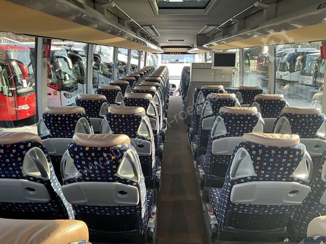 Távolsági autóbusz Setra S 517