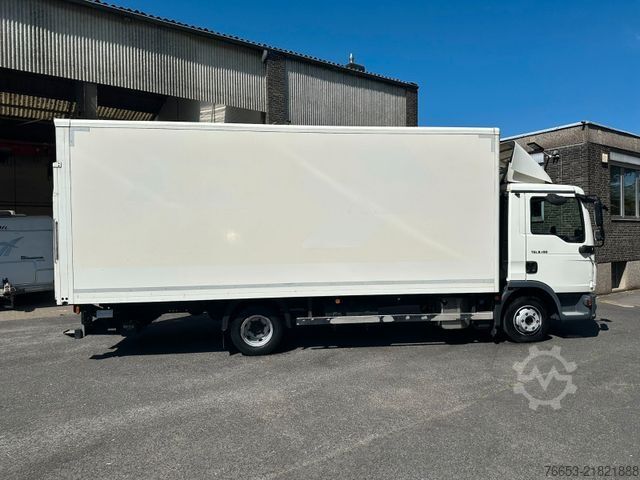 Vrachtwagen met bakwagen MAN TGL 8.190 * Koffer* LBW* Klima* Autom.* Kamera