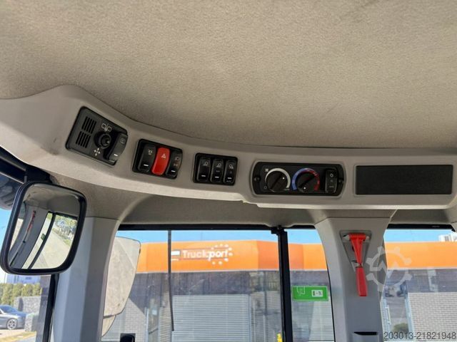 Kerekes rakodó CATERPILLAR 930M Radlader mit Schaufel 2.090 BTH