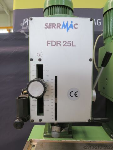 Vrtací stroj s více vřeteny SERRMAC FDR 25L