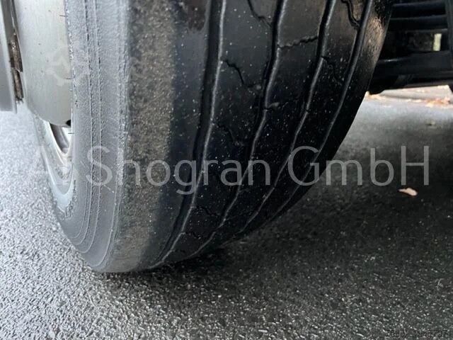 Châssis avec cabine Mercedes-Benz Atego 1318 4x2 / Euro 6 / Schaltung 1218
