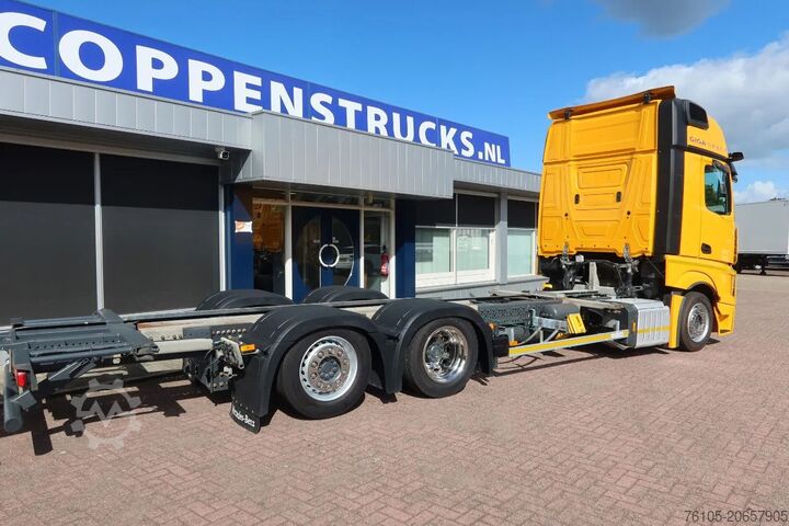 Fahrgestell mit Fahrerhaus Mercedes-Benz Actros 2642 LL Chassis Cabine Giga space