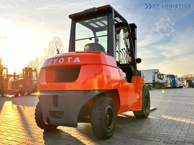 Forklift Toyota 42-4FD40 / DIESEL / 4500KG / DUPLEX / FO