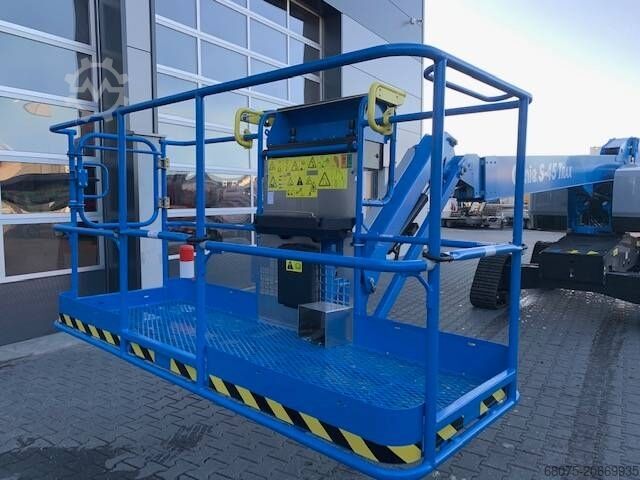 Plate-forme télescopique Genie S 45 XC Trax