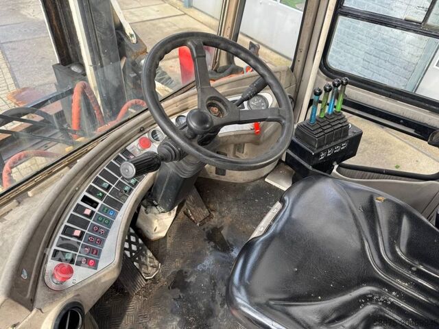 Chariot élévateur à fourche Svetruck 13,6- 1200