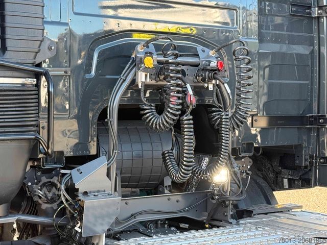 Standard nyergesvontató VOLVO FM 430 Light 6,7 t., Kipphydraulik, MIETEN?