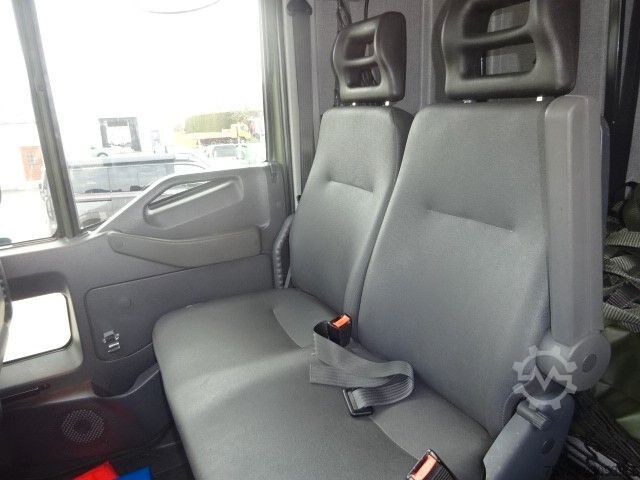 Flatbed truck IVECO EuroCargo 100E 22WS 2t HümS  4x4 Single Berreif