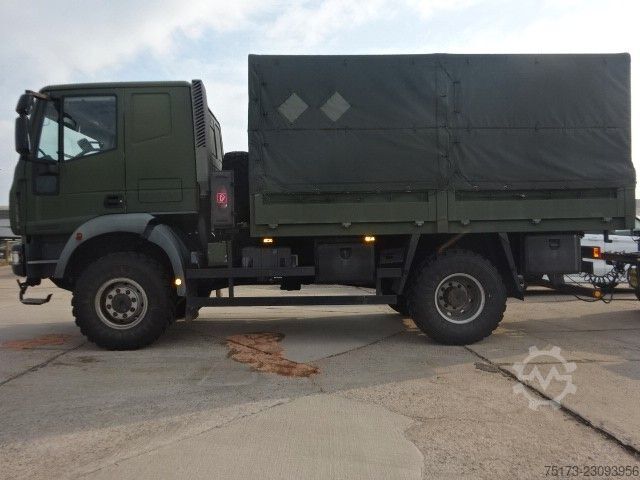 Flatbed truck IVECO EuroCargo 100E 22WS 2t HümS  4x4 Single Berreif