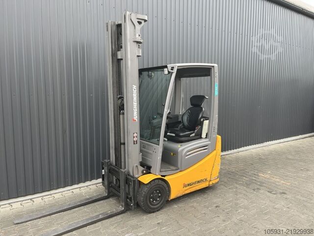 Elektrikli 3 tekerlekli forklift Jungheinrich EFG215