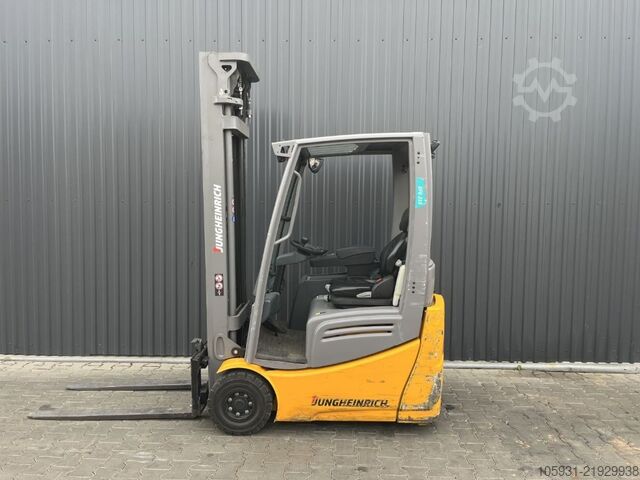 Elektrikli 3 tekerlekli forklift Jungheinrich EFG215