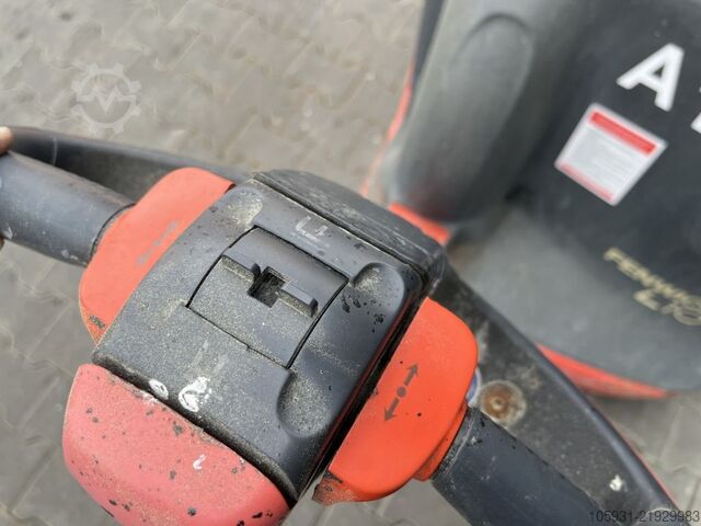 Apilador peatonal Linde L10