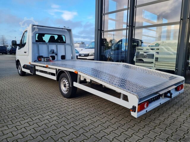 Car carrier van Renault Master 35 Autotransporter SEILW. AHK Automatik