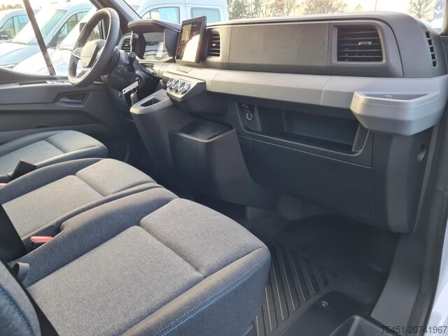 Car carrier van Renault Master 35 Autotransporter SEILW. AHK Automatik