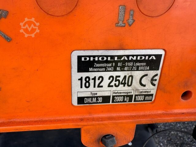 Gesloten bak Van Hool 2B2001 2-Axle Box / Loading Lift / Steering / A...