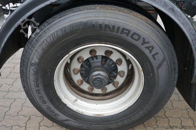 Silo-aanhanger FELDBINDER Heut 31.2 Silo 31000 L 4 Kammern