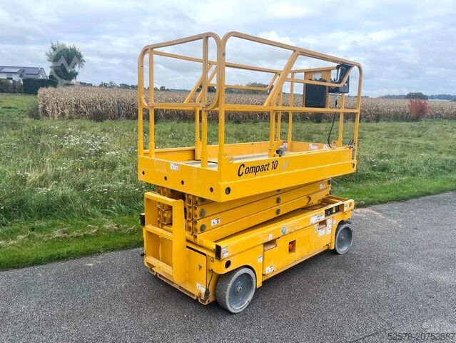 Schaarlift Haulotte Compact 10