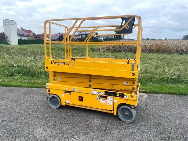 Schaarlift Haulotte Compact 10