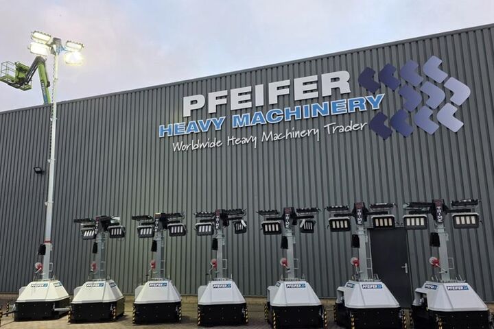 Light tower Trime X-Mast 4 × 320W LED Valid Inspection, *Guarantee!