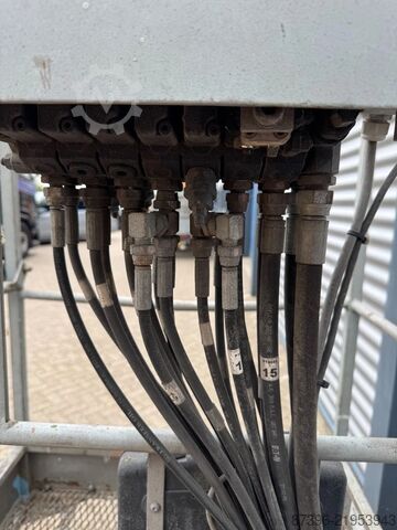 Leddelt teleskopisk arbejdsplatform Niftylift HR12NE Hoogwerker Knikarmhoogwerker