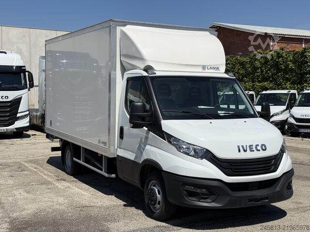 Fourgon tôlé Iveco daily 35-160