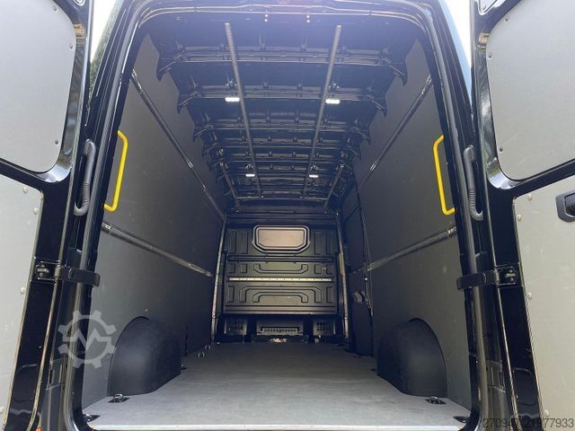 Βαν με ψηλή οροφή VOLKSWAGEN Crafter 35 L4H3 AHK RFK oh. Schäden