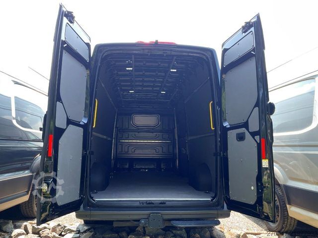 Βαν με ψηλή οροφή VOLKSWAGEN Crafter 35 L4H3 AHK RFK oh. Schäden