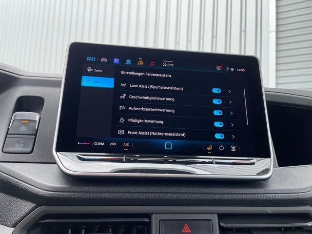 Dubă cu acoperiș înalt VOLKSWAGEN Crafter 35 L4H3 NAVI AHK RFK oh. Schäden