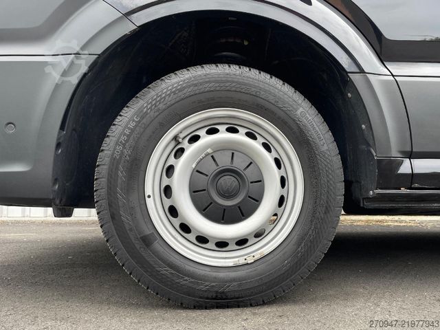 Dubă cu acoperiș înalt VOLKSWAGEN Crafter 35 L4H3 NAVI AHK RFK oh. Schäden