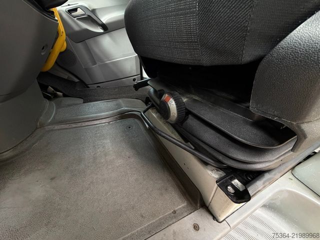 Minibus MERCEDES-BENZ Sprinter 316 ERDGAS/CNG 9 Sitze MOTOR KAPUTT