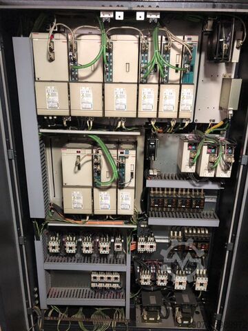 Centro de torneamento multitarefa Mazak Integrex 200 III-ST