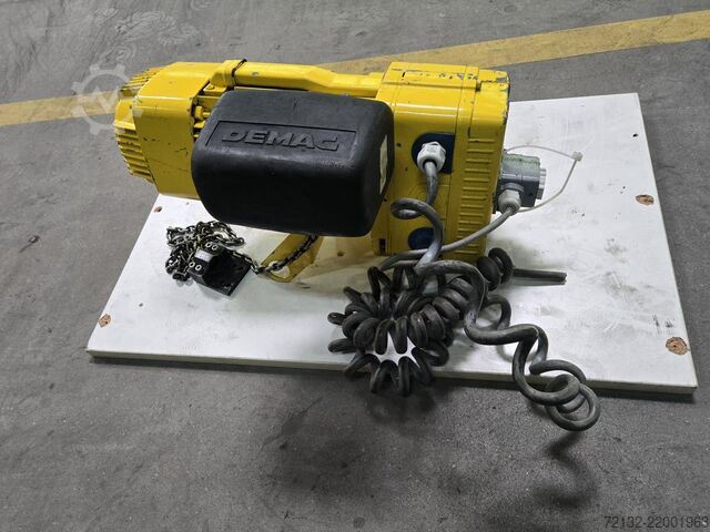 Hebemotor mit Kettenzug DEMAG DKUN 2-200 K V1 F4
