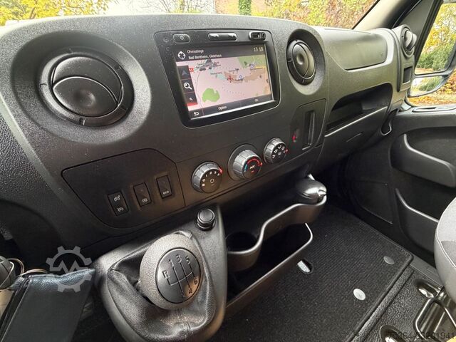 Bestelwagen RENAULT Master 2,3 Dci Kasten L3H2 9.000 km Wie Neu!!