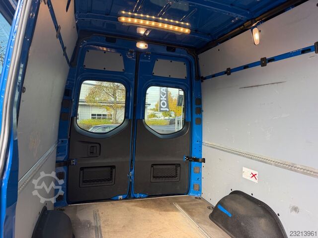 Furgão de teto alto MERCEDES-BENZ Sprinter 319 CDI V6 Automatik Klima LED AHK