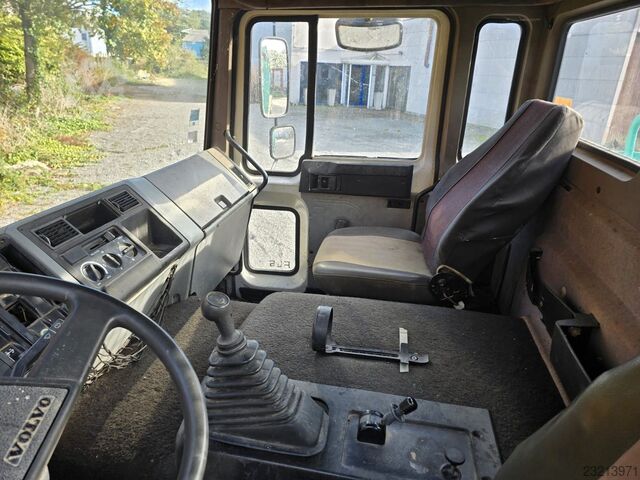 Reboque VOLVO FL614  / Abschiebe Plattform / Winch