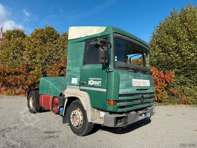 Standaard trekker RENAULT Major R385 TI / 2 Kopf - 2 culasse