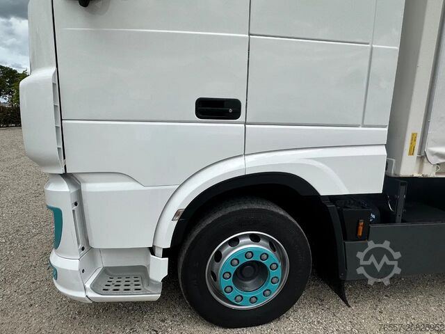 Przesuwana plandeka DAF XF 480