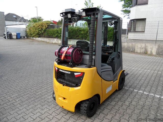 Empilhador de GPL Jungheinrich TFG 316s - Triplex - Wetterschutz