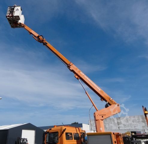 Plataforma de trabalho montada em camião MERCEDES-BENZ Atego 818 Ruthmann TK145 Kunststoffkorb