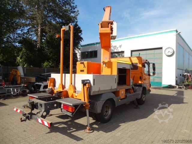 Plataforma de trabalho montada em camião MERCEDES-BENZ Atego 818 Ruthmann TK145 Kunststoffkorb