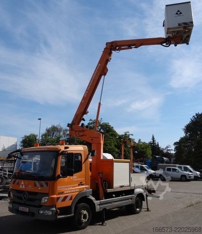 Plataforma de trabalho montada em camião MERCEDES-BENZ Atego 818 Ruthmann TK145 Kunststoffkorb
