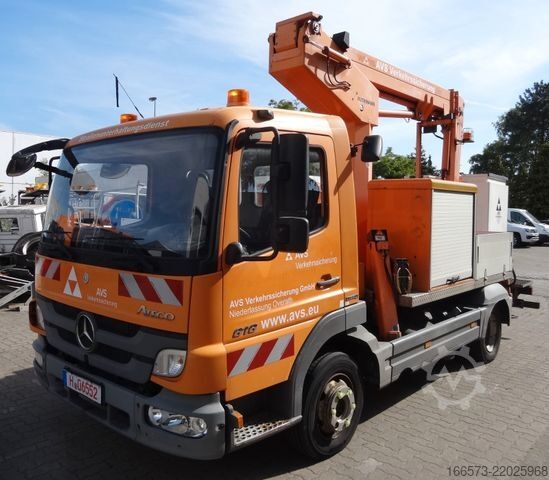 Plataforma de trabalho montada em camião MERCEDES-BENZ Atego 818 Ruthmann TK145 Kunststoffkorb
