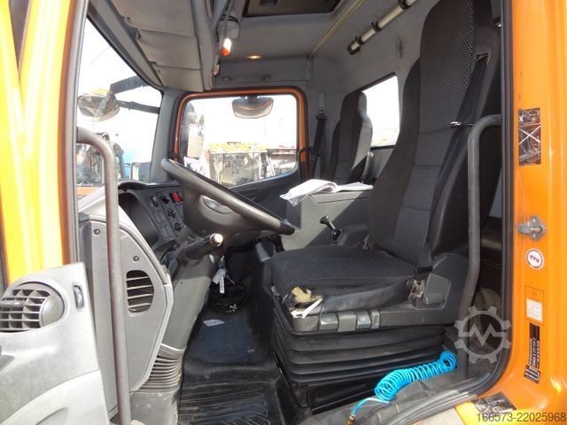 Plataforma de trabalho montada em camião MERCEDES-BENZ Atego 818 Ruthmann TK145 Kunststoffkorb